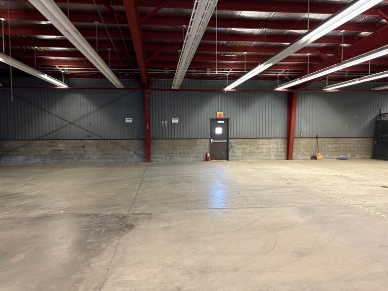 3801 Elm Rd NE, Warren, OH for lease - Building Photo - Image 2 of 15