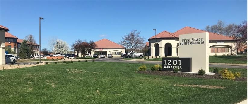 1201 Wakarusa Dr, Lawrence, KS for lease - Primary Photo - Image 1 of 11