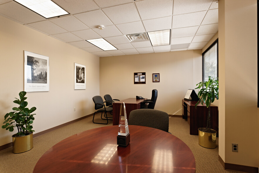 The Office Works® Instant Offices, Feasterville Trevose, PA for lease - Interior Photo - Image 3 of 9