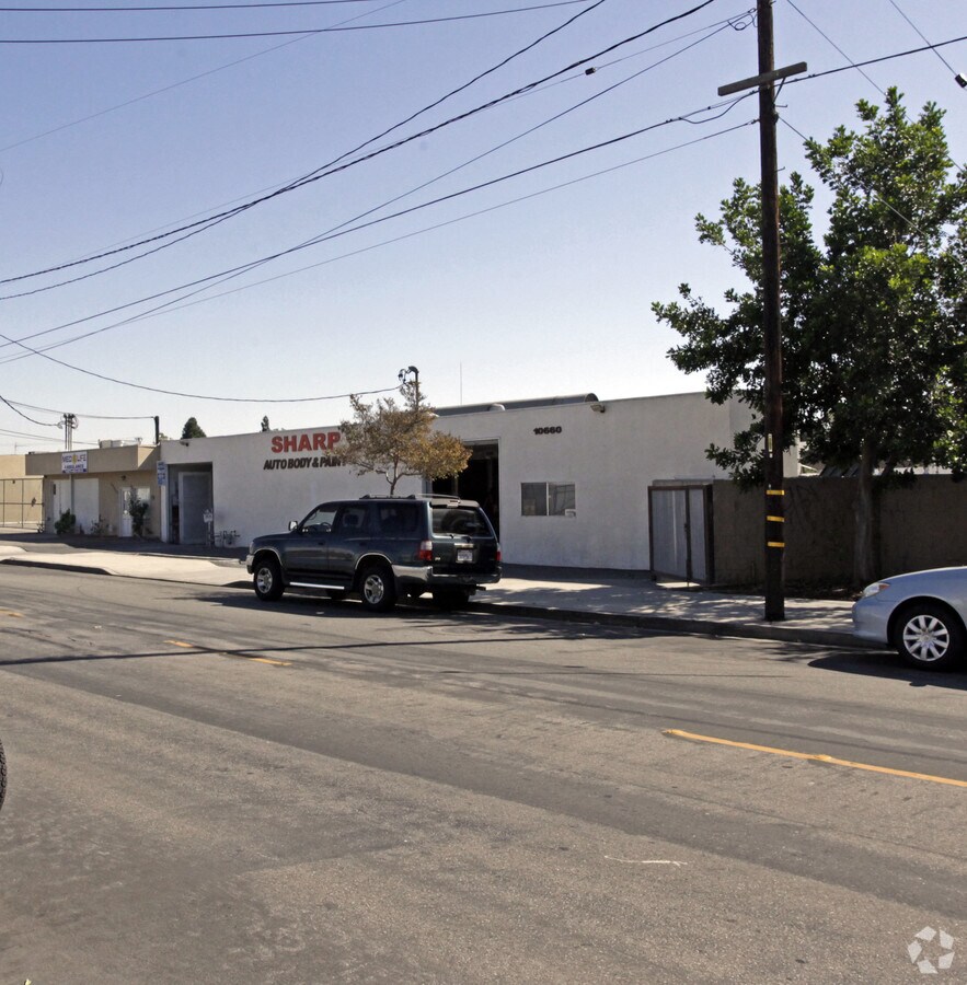 10660 Stanford Ave, Garden Grove, CA 92840