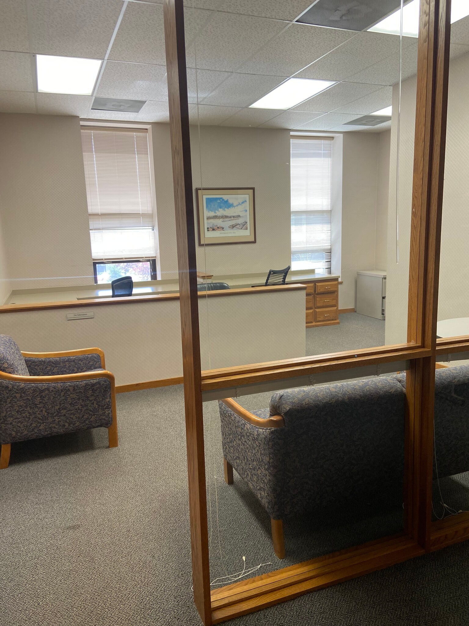 235 E High St, Jefferson City, MO for lease Interior Photo- Image 1 of 7
