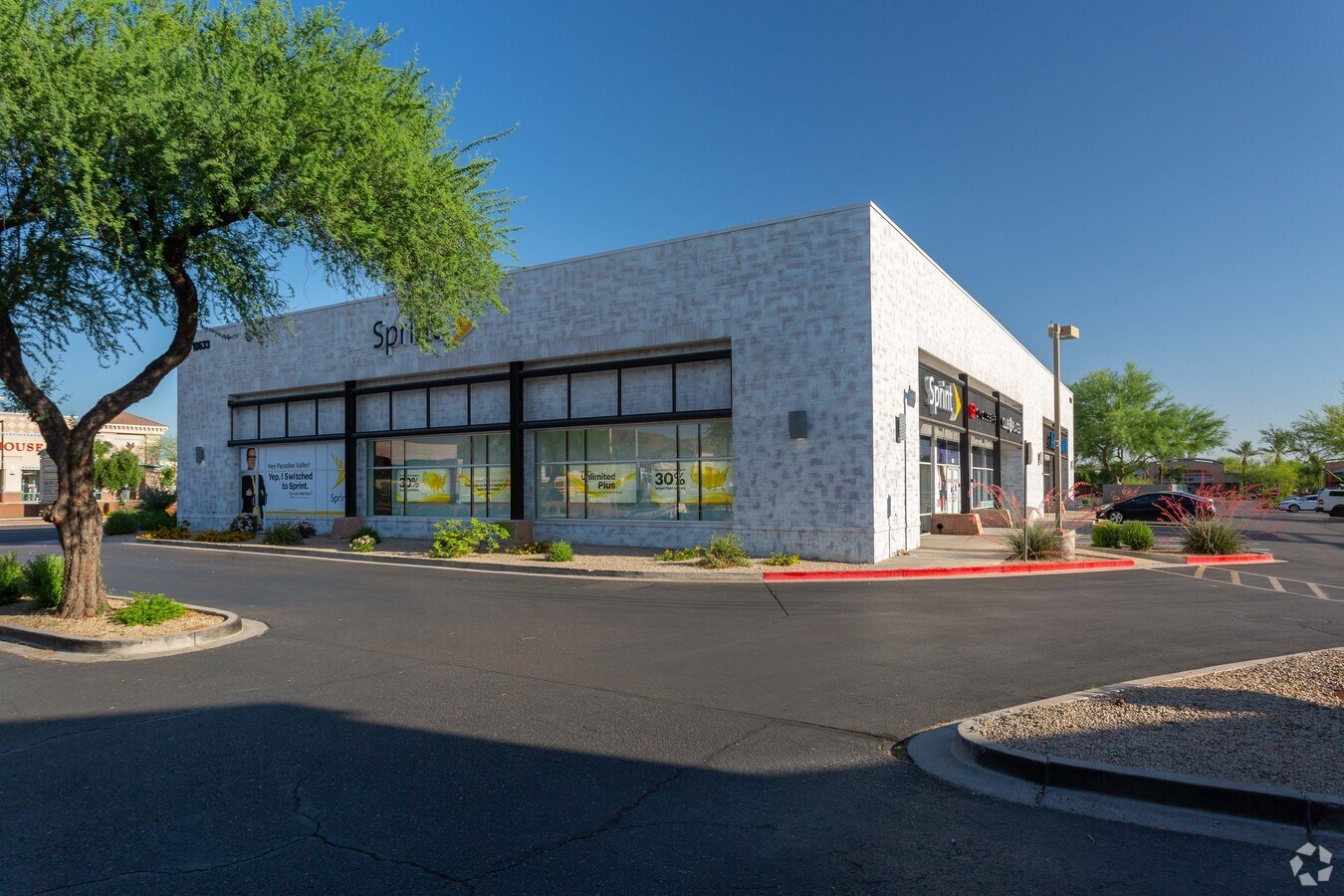 1064510665 N Tatum Blvd, Phoenix, AZ 85028 Paradise Village Gateway