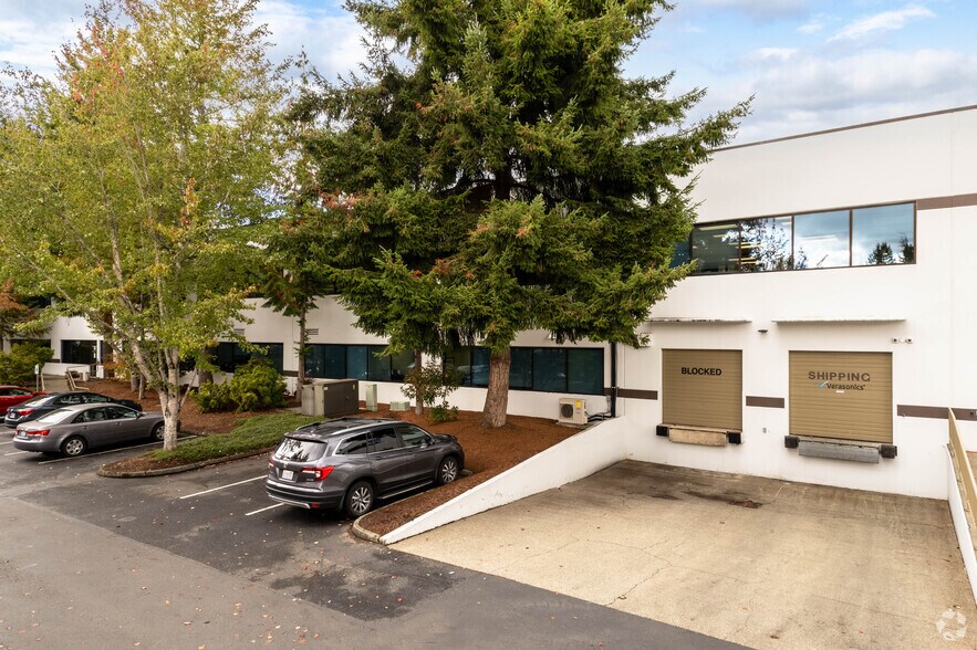 11335 NE 122nd Way, Kirkland, WA for lease - Building Photo - Image 2 of 3