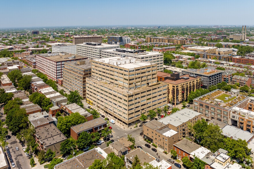 5333-5335 Av Casgrain, Montréal, QC for lease - Building Photo - Image 1 of 3