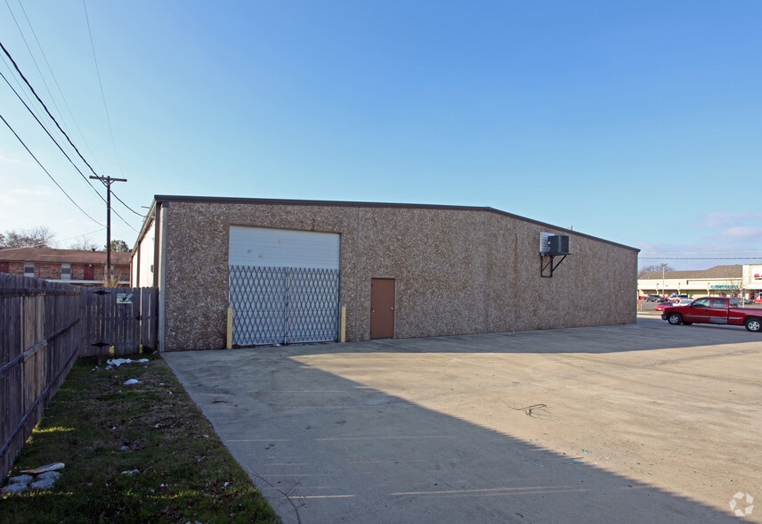124 S Rogers Rd, Irving, TX for sale - Building Photo - Image 2 of 2