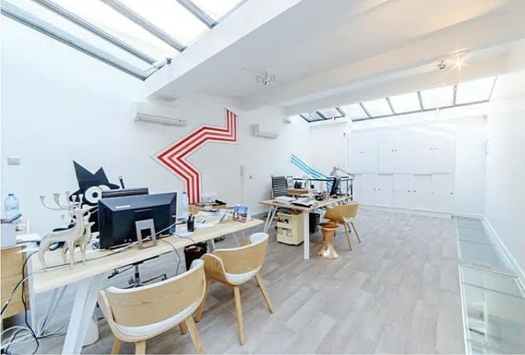 Office in Levallois-Perret for lease Interior Photo- Image 1 of 13