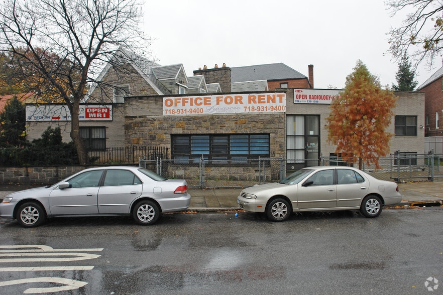 2157 Tomlinson Ave, Bronx, NY 10461