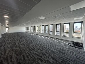 35-37 Rue Louis Guérin, Villeurbanne for lease Interior Photo- Image 1 of 2