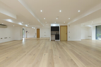 58 Dace Rd, London for lease Interior Photo- Image 1 of 8