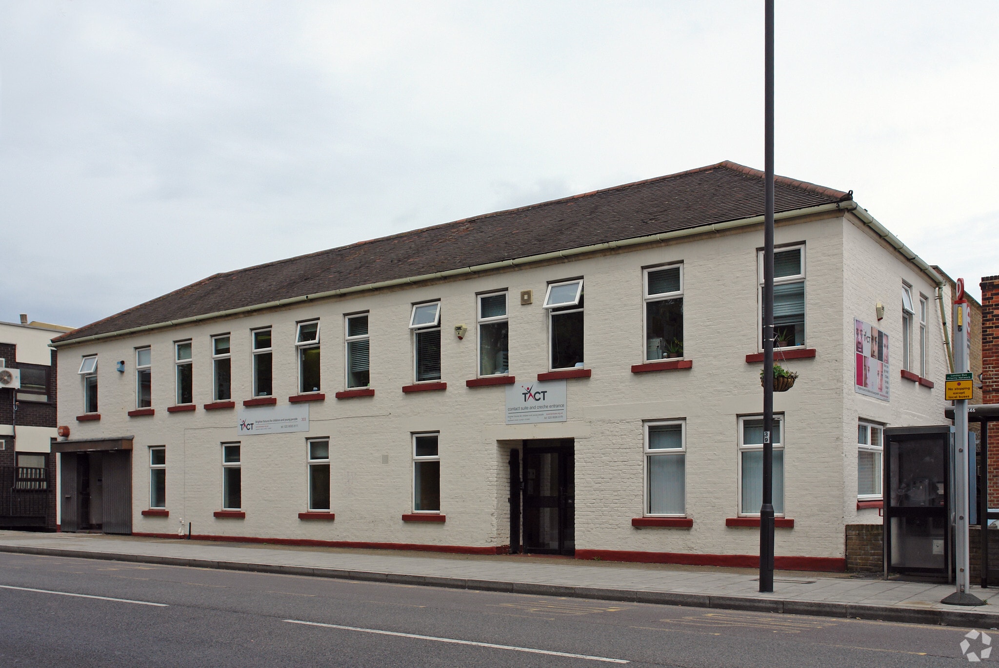 303 Hither Green Ln, London for sale Primary Photo- Image 1 of 1