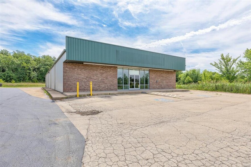 405 Center St, Bismarck, MO for sale - Building Photo - Image 1 of 1