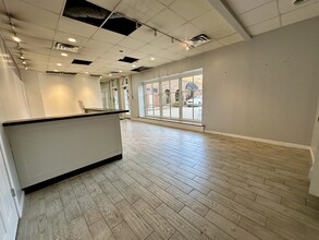 802-804 S Aiken Ave, Pittsburgh, PA for lease Interior Photo- Image 2 of 7