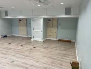 18 Saint George St, Saint Augustine, FL for lease Interior Photo- Image 2 of 3