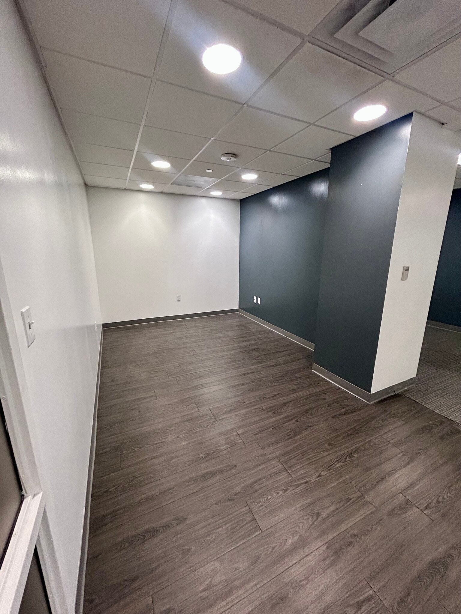 303 N Oregon St, El Paso, TX for lease Interior Photo- Image 1 of 4