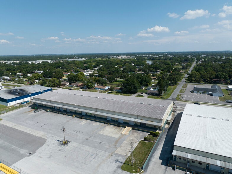 3010 Maine Ave, Lakeland, FL for lease - Building Photo - Image 3 of 5