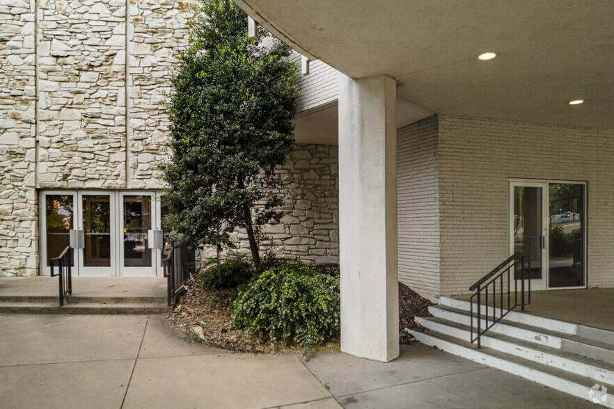 6211 Leesburg Pike, Falls Church, VA for lease - Building Photo - Image 3 of 10