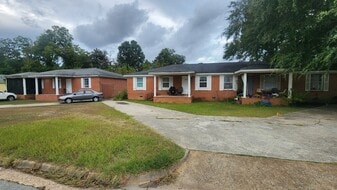 Six Apartments in Albany GA - Duplex Property