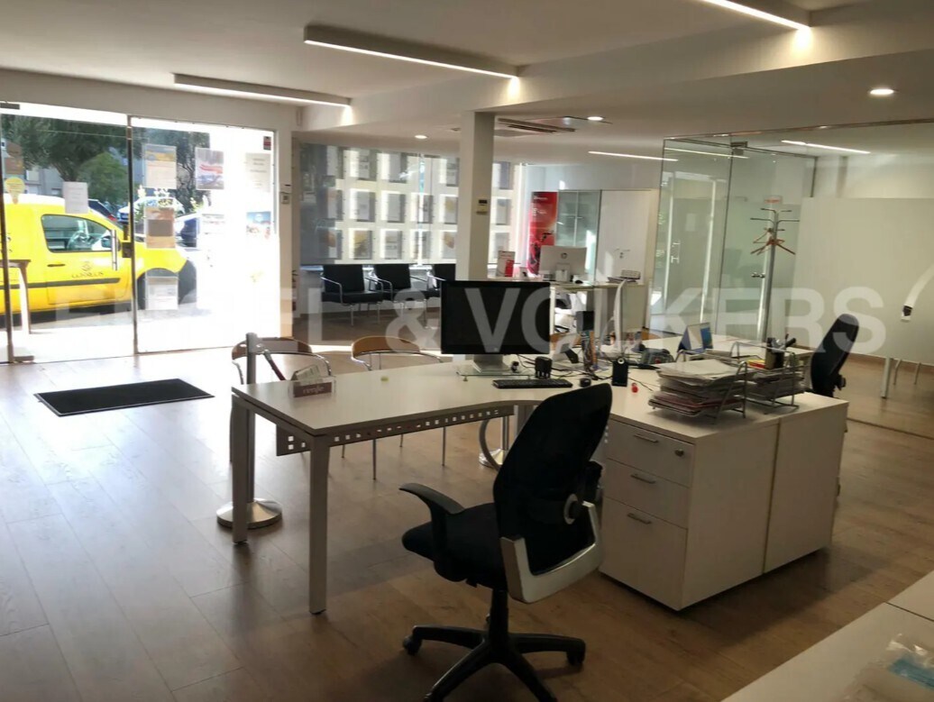 Retail in Ripollet, Barcelona for sale Primary Photo- Image 1 of 1