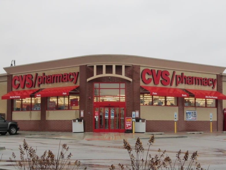 10420 Grand Ave, Franklin Park, IL for lease - Primary Photo - Image 2 of 6