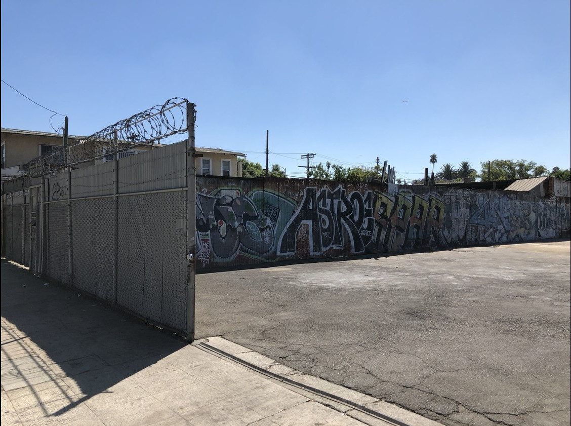 210 W Slauson Ave, Los Angeles, CA for lease Primary Photo- Image 1 of 7