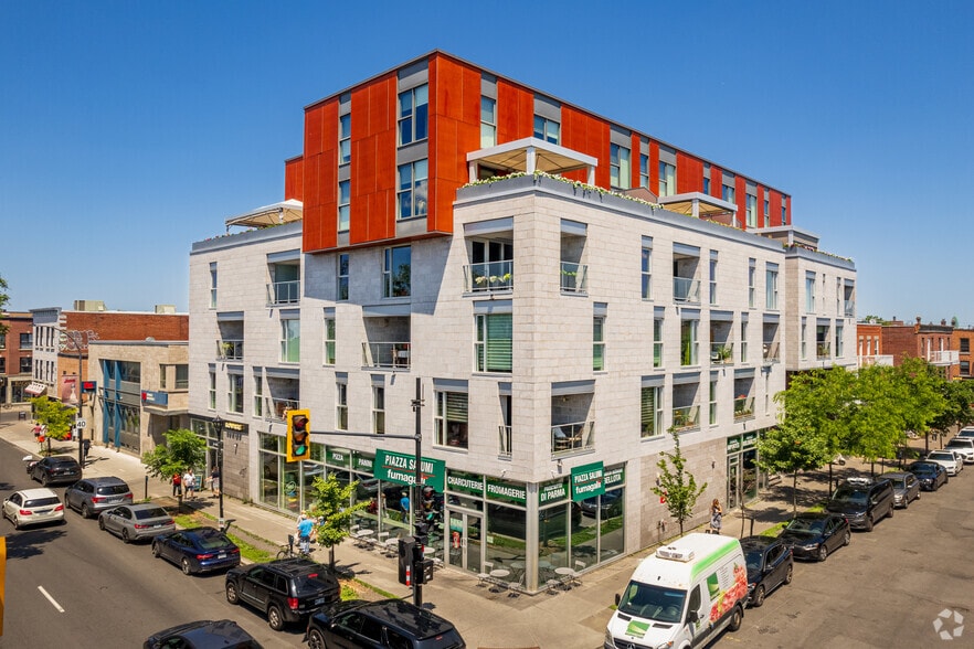 6833-6835 Boul Saint-Laurent, Montréal, QC for sale - Primary Photo - Image 1 of 10