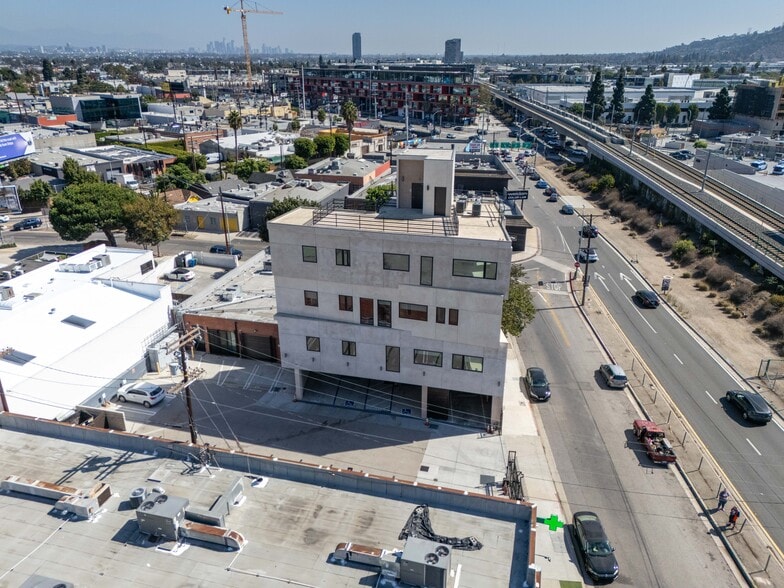 9005-9009 Exposition Blvd, Los Angeles, CA for lease - Building Photo - Image 2 of 9