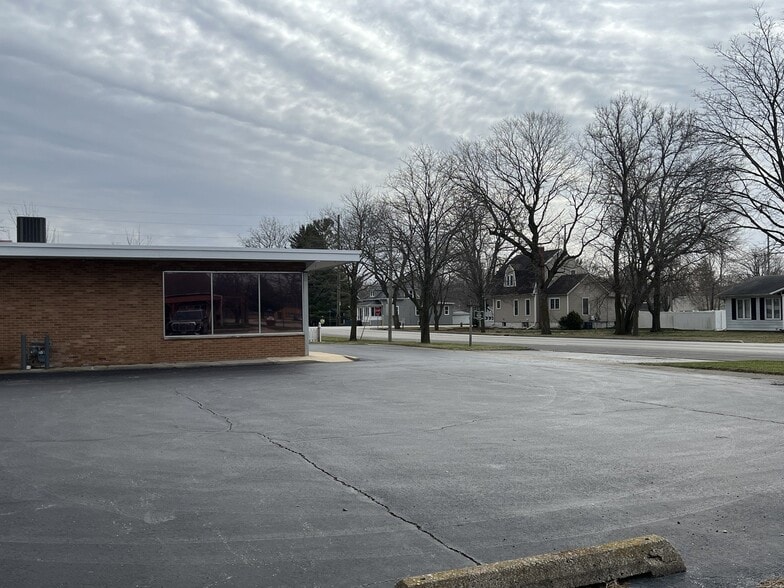 103 E 3rd St, Aroma Park, IL for sale - Building Photo - Image 3 of 24