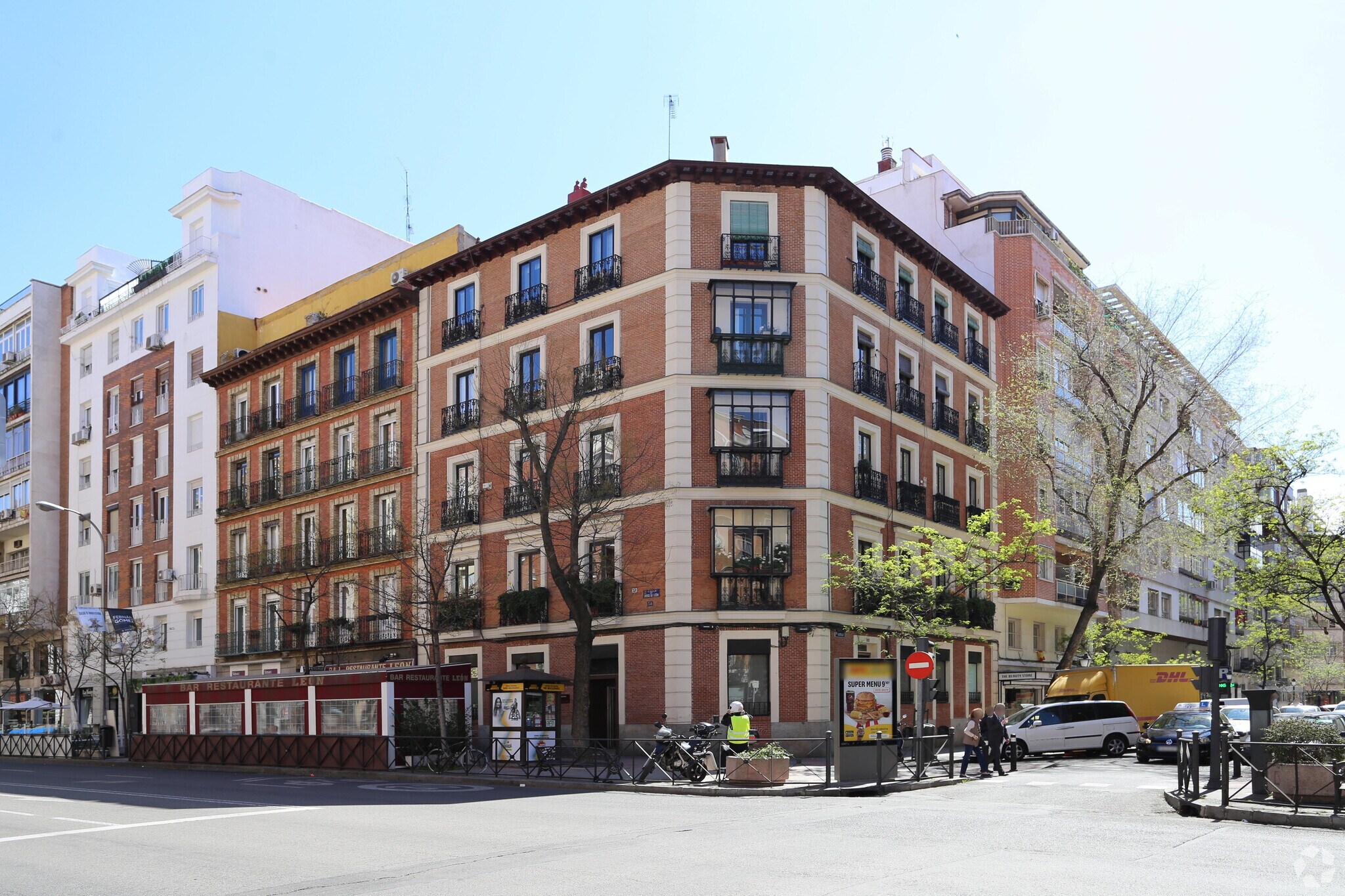 Calle Castelló, 102, Madrid, Madrid for sale Primary Photo- Image 1 of 1