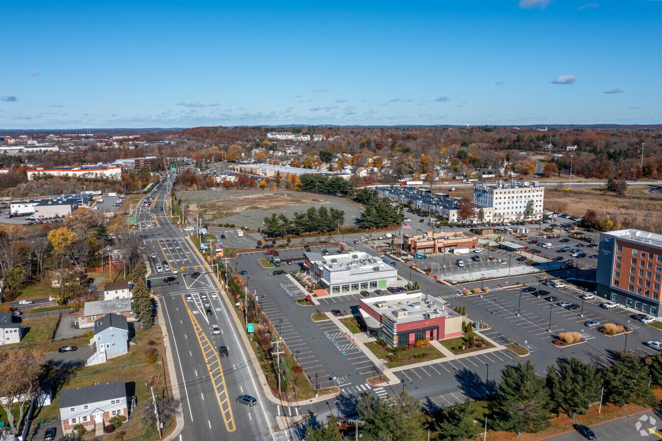 373 Washington St, Woburn, MA 01801