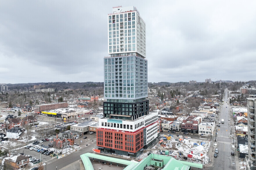 55 Dunlop St W, Barrie, ON for lease - Building Photo - Image 2 of 3