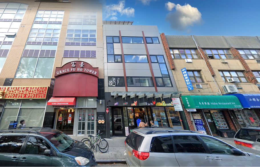 135-15 40th Rd, Flushing, NY for lease - Building Photo - Image 2 of 6