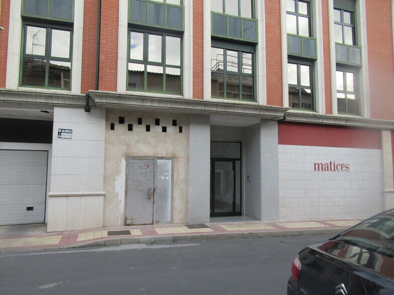 Retail in Íscar for sale - Building Photo - Image 1 of 6
