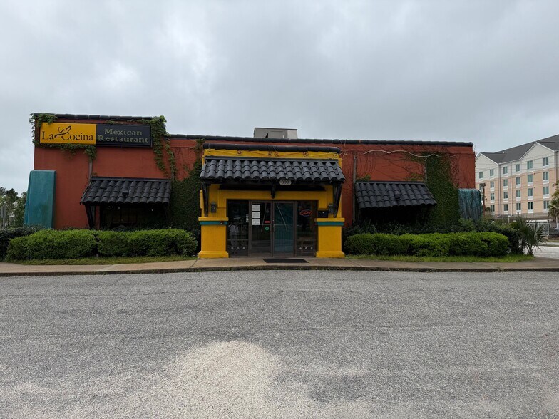 830 W I-65 Service Rd S, Mobile, AL for sale - Primary Photo - Image 1 of 1