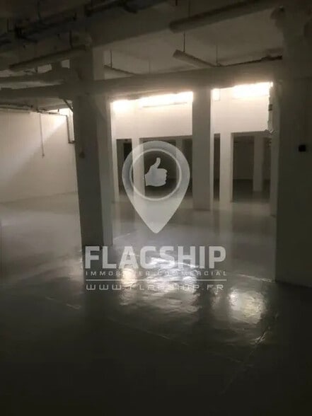 Retail in Boulogne-Billancourt for lease - Interior Photo - Image 2 of 6