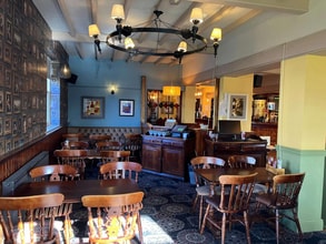 291 Warrington Rd, Warrington for lease Interior Photo- Image 2 of 9