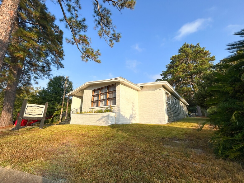 2408 Government St, Mobile, AL for sale - Building Photo - Image 1 of 10