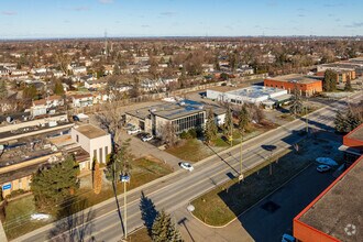 271 Av Labrosse, Pointe-claire, QC - AERIAL  map view