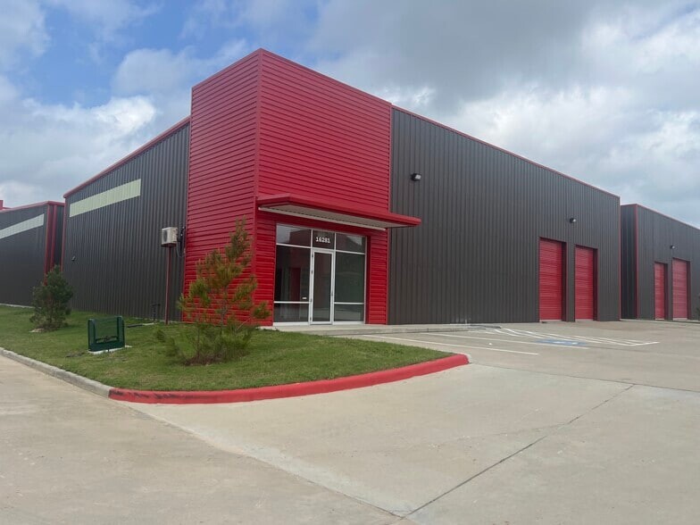 16275 N FWY, Houston, TX for sale - Building Photo - Image 2 of 37