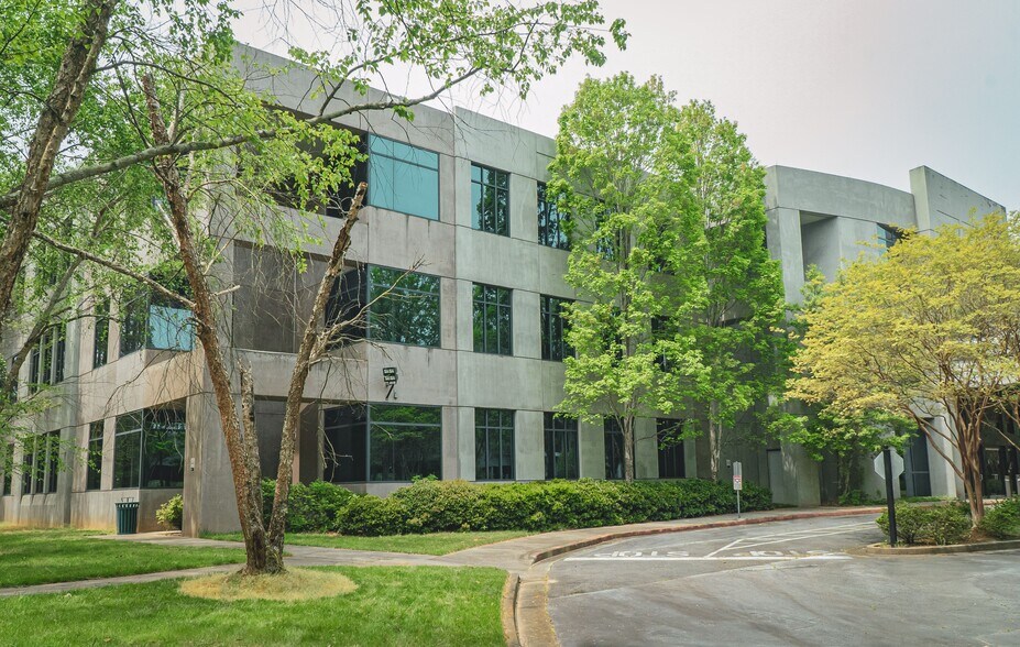 5955 State Bridge Rd, Johns Creek, GA for sale - Building Photo - Image 1 of 1