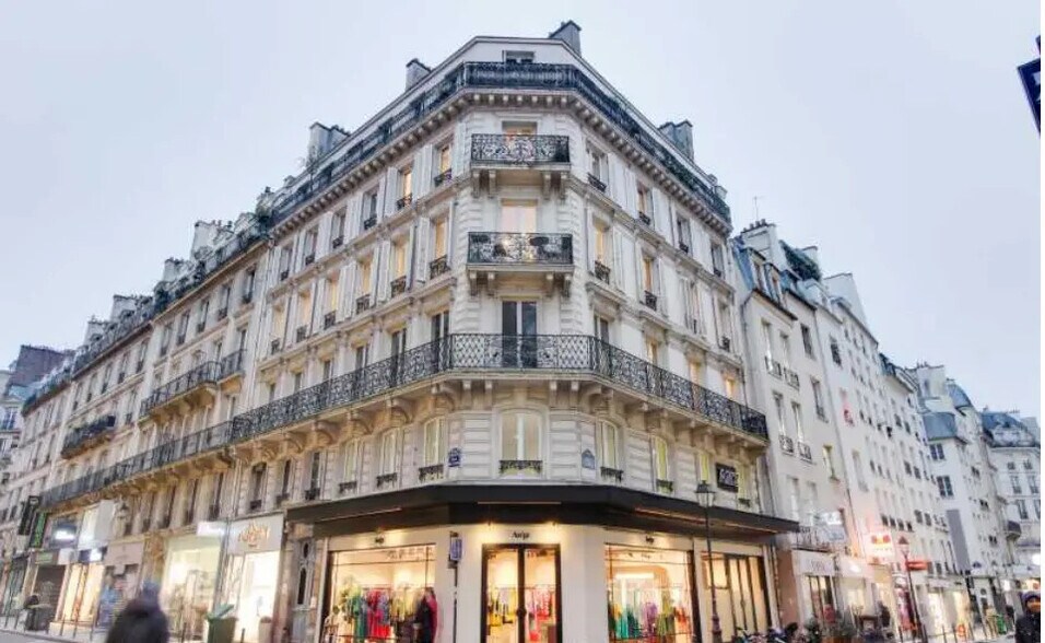 Office in Paris for lease - Building Photo - Image 1 of 6