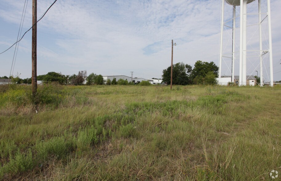 1 Oak Creek Dr, Kaufman, TX for sale - Primary Photo - Image 1 of 1