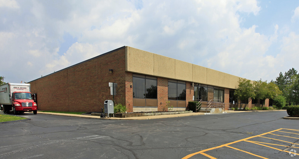 4450 Cranwood Pky, Warrensville Heights, OH for sale - Building Photo - Image 3 of 7