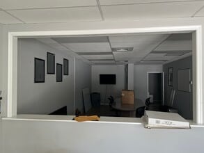 319 Belvedere Rd, West Palm Beach, FL for lease Interior Photo- Image 2 of 3