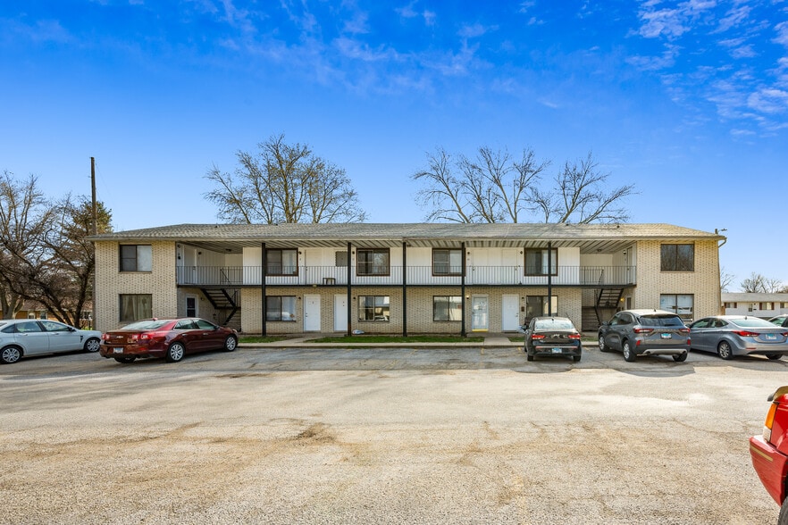 1902 Sheridan Rd, Pekin, IL for sale - Building Photo - Image 2 of 12