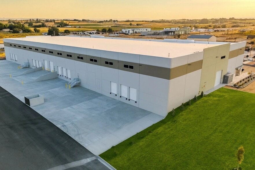 19127 Red Label Ln, Caldwell, ID for lease - Building Photo - Image 2 of 8