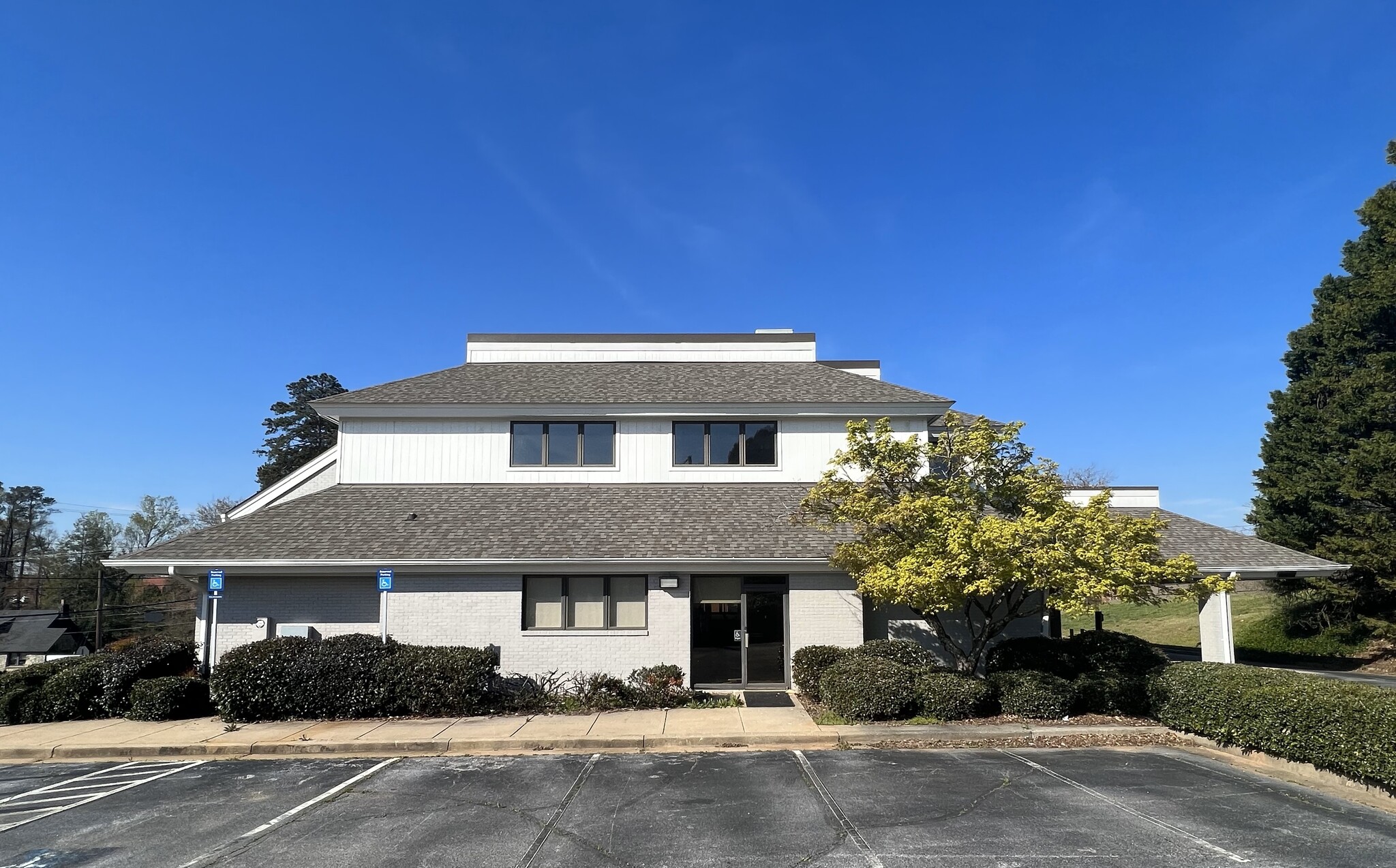 201 E 1st Ave, Easley, SC for lease Building Photo- Image 1 of 47