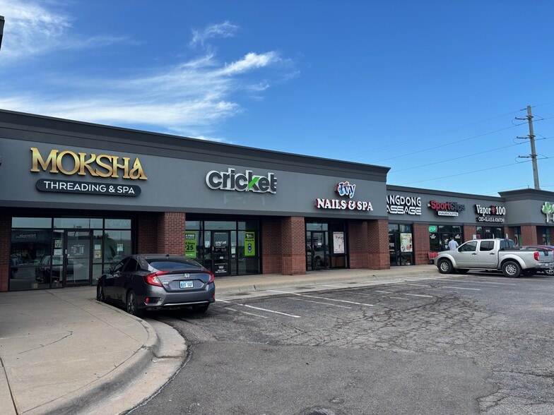 11333 E Kellogg Dr, Wichita, KS for lease - Building Photo - Image 3 of 13