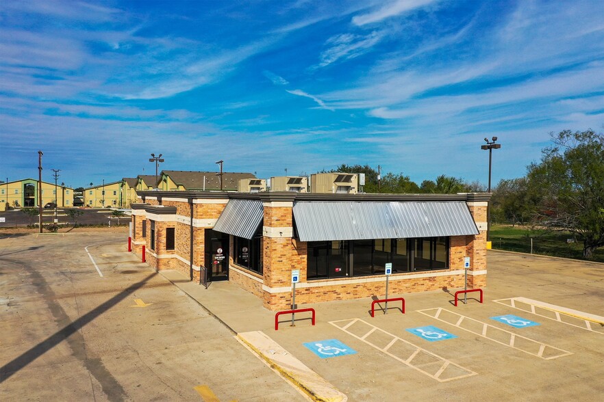 2105 W University Dr, Edinburg, TX for sale - Building Photo - Image 1 of 1