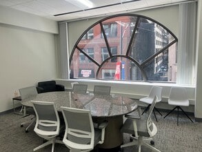 216 W Jackson Blvd, Chicago, IL for lease Interior Photo- Image 2 of 3