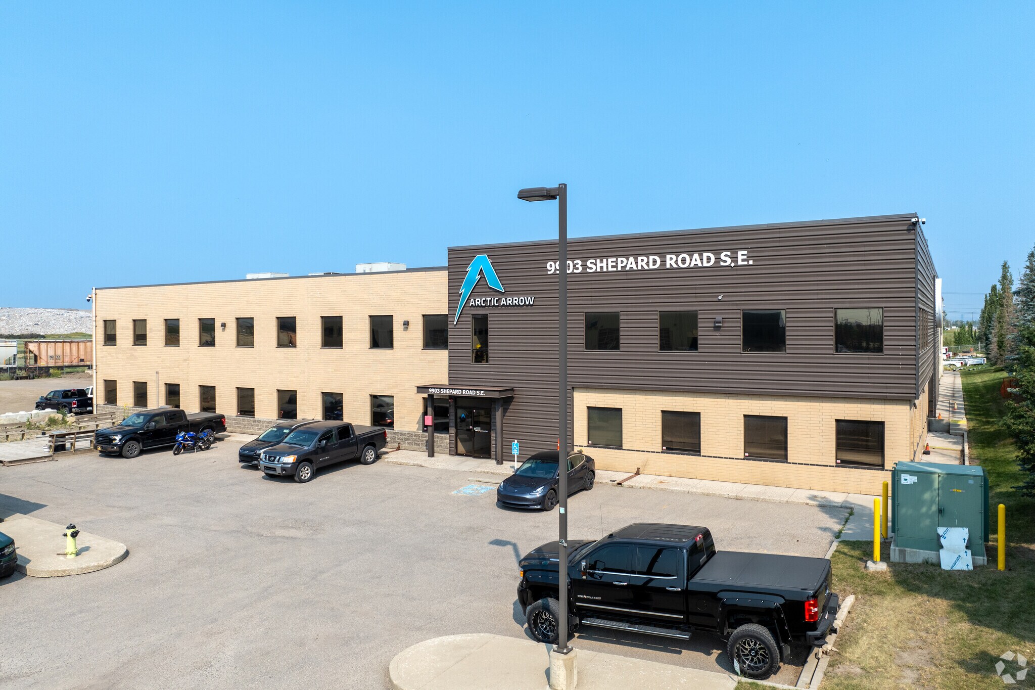 9903 Shepard Rd SE, Calgary, AB for sale Primary Photo- Image 1 of 1